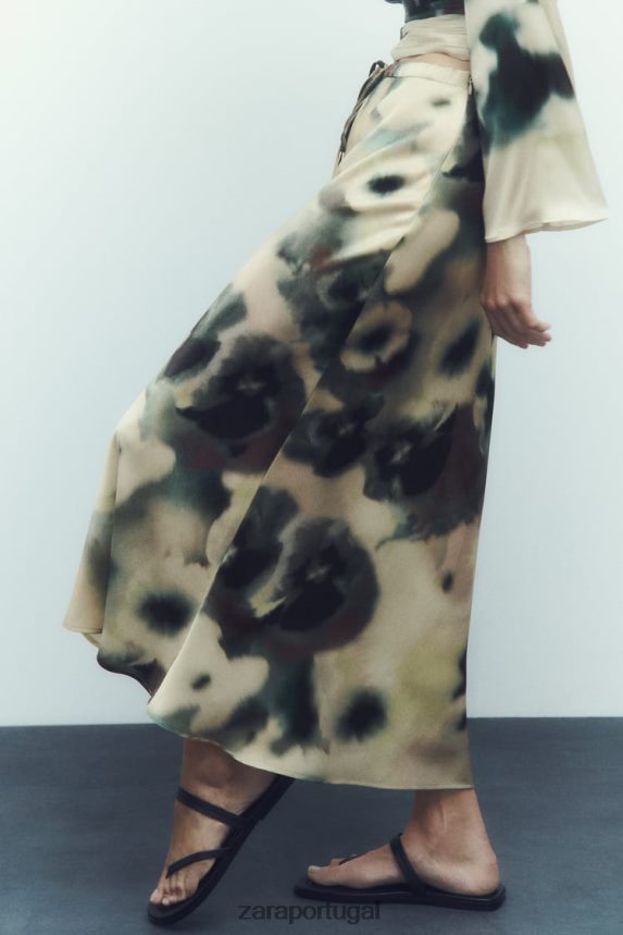 Saia midi com estampa tie dye e efeito cetim mulheres Zara multicolorido Z2080L701 roupas