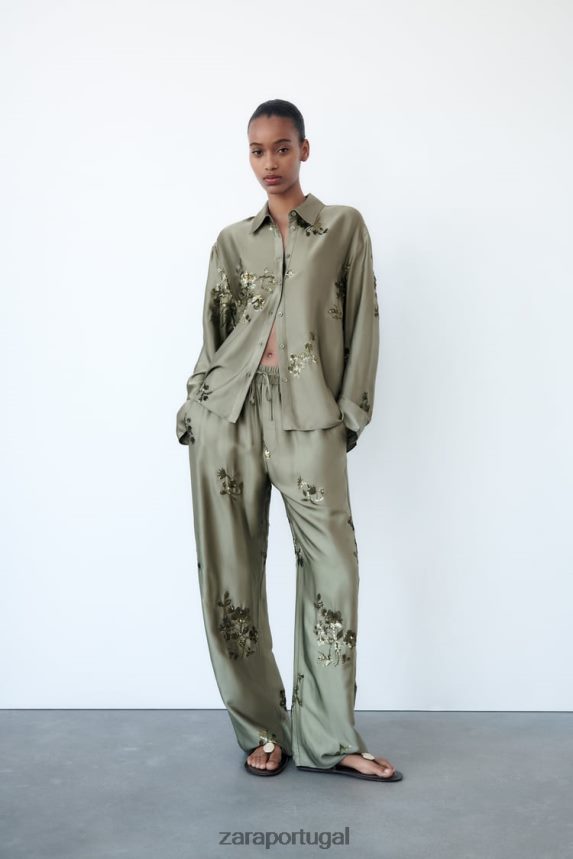 calça efeito cetim lantejoulas mulheres Zara verde sálvia Z2080L927 roupas
