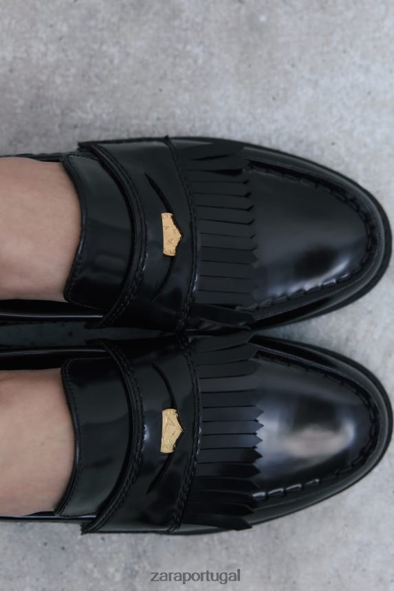 mocassins planos com acabamento em metal mulheres Zara preto Z2080L731 calçados
