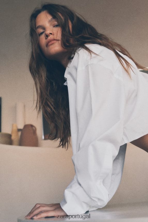 camisa cropped em gabardine mulheres Zara branco Z2080L315 roupas